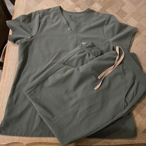 Figs Green Olive Scrub Set